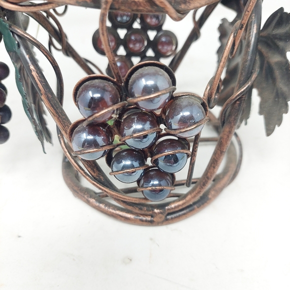 Grapes Vine Woven Metal Single Wine Bottle Holder Basket Decorative Wrought Iron - Picture 3 of 8